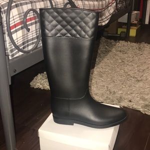 Black rain boots